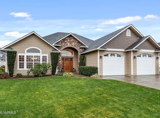 8838 Braeburn Loop, Yakima, WA 98903