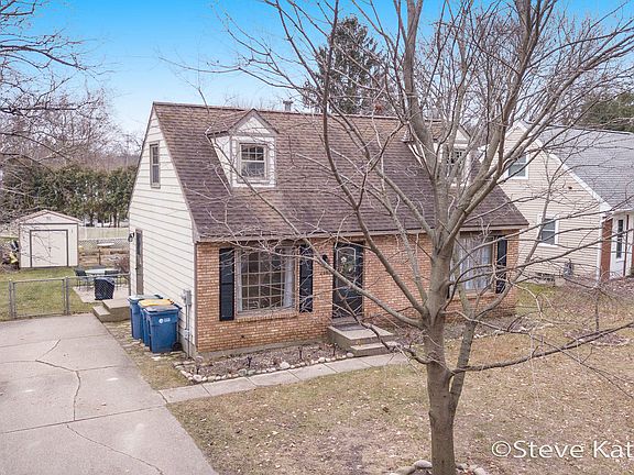 2nd image of 2060 Cherry Run Ct NW