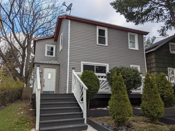 246 E 30th St, Erie, PA 16504