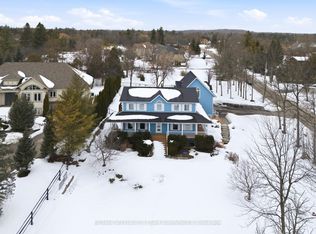 10 Isabella St, Caledon, ON L7C 1N7