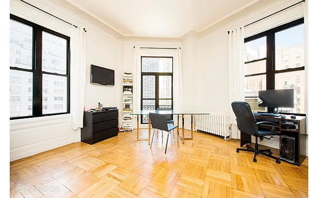 Rented by Douglas Elliman | media 10