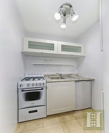 5th image of 1084 2nd Ave #27K