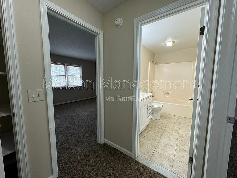 419 Britton — Photo 13