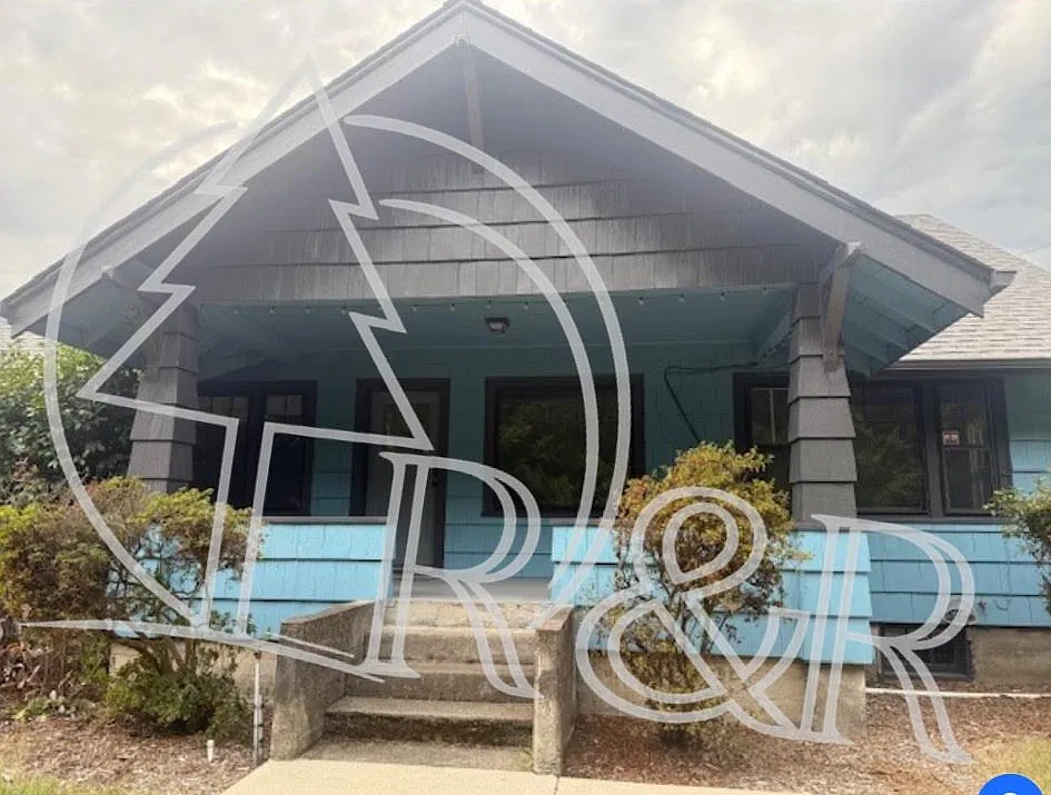 3 bed, 1985 sqft, $2,295 — Photo 1