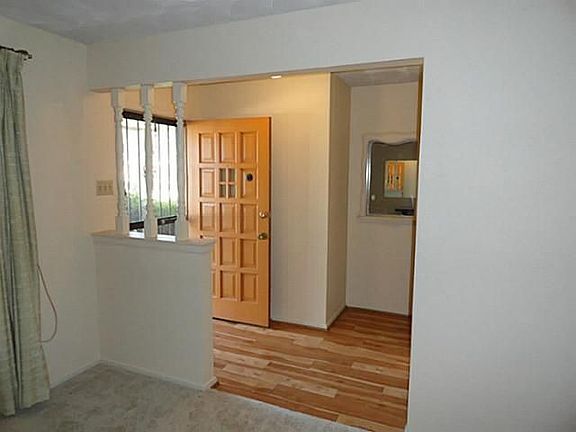 4th image of 3224 Hillsdale Ln