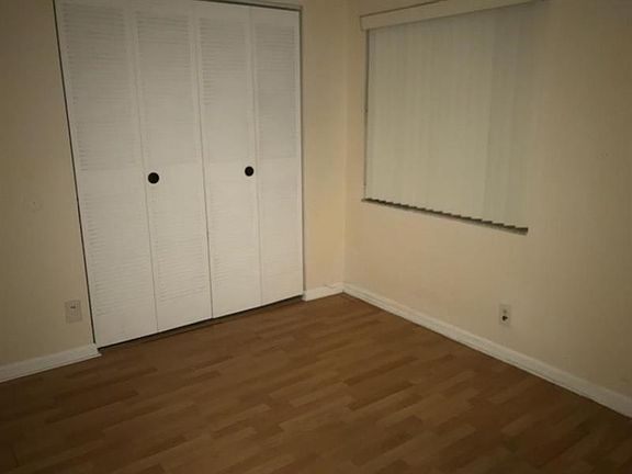 4th image of 3550 N University Dr