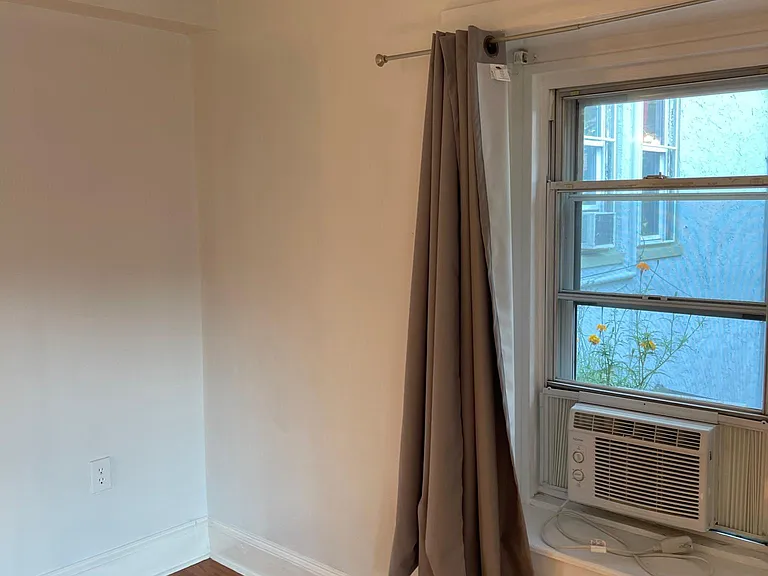 512 S 41st St #8 — Photo 69