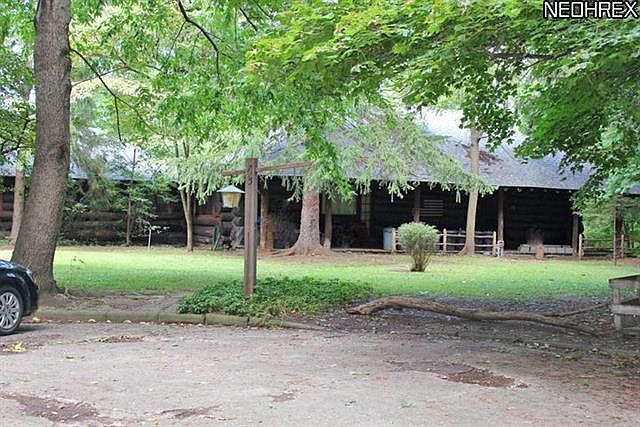 1st image of 1715 Terry Ct