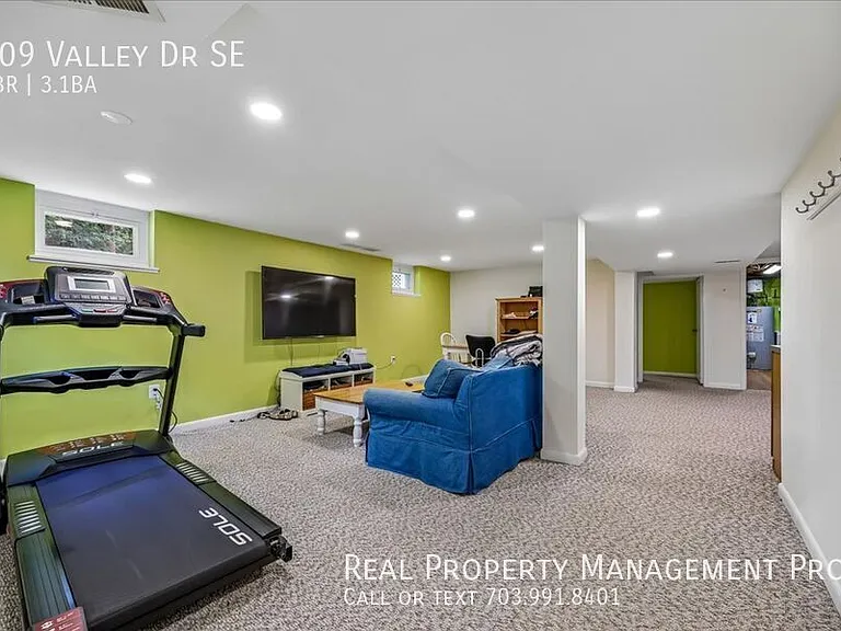 609 Valley Dr SE — Photo 26