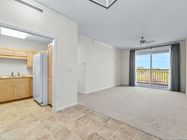 1 Towers Park Ln #402, San Antonio, TX 78209