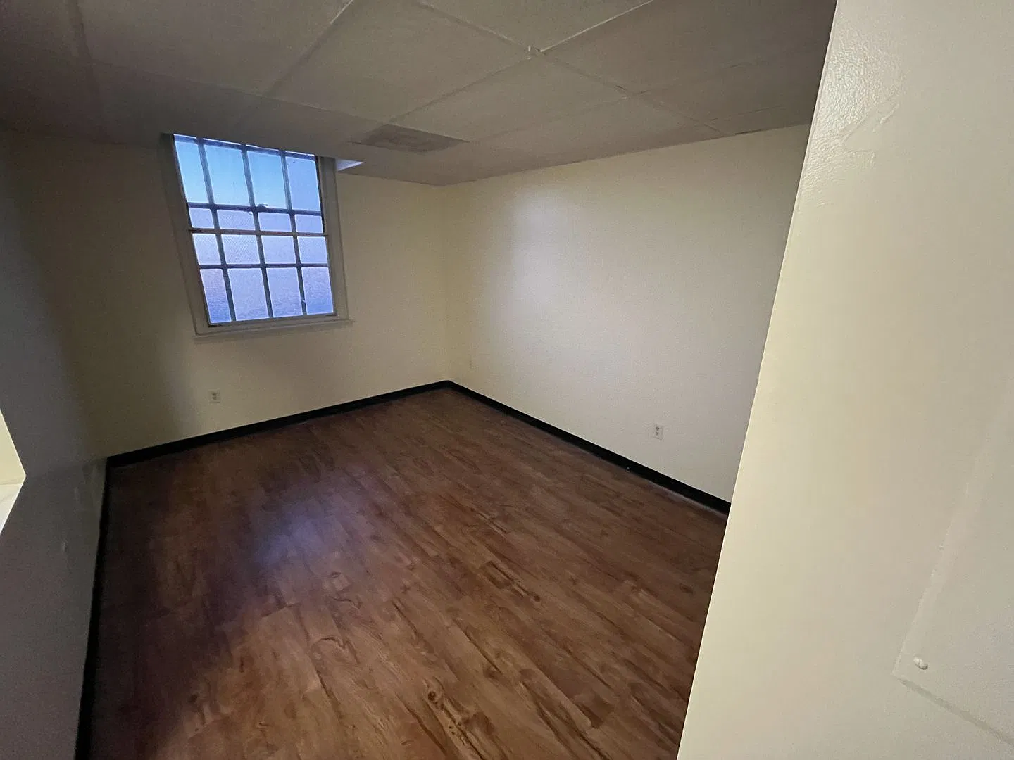 *Coming Soon* Lebanon School District 4th Floor 2 Bedroom 1 Bathroom Apartment For Rent — Photo 4