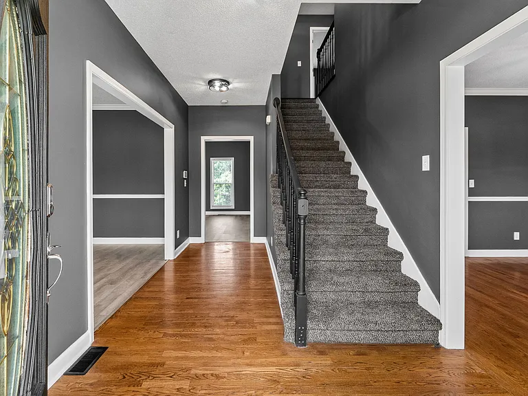 212 Trey Ct — Photo 5