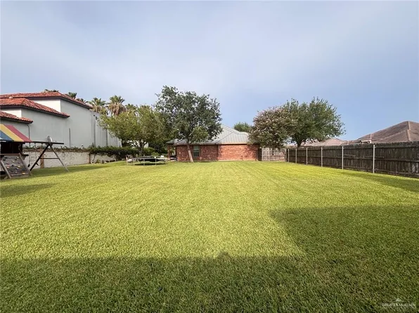 3519 E Truman Ave, Alton, TX 78573