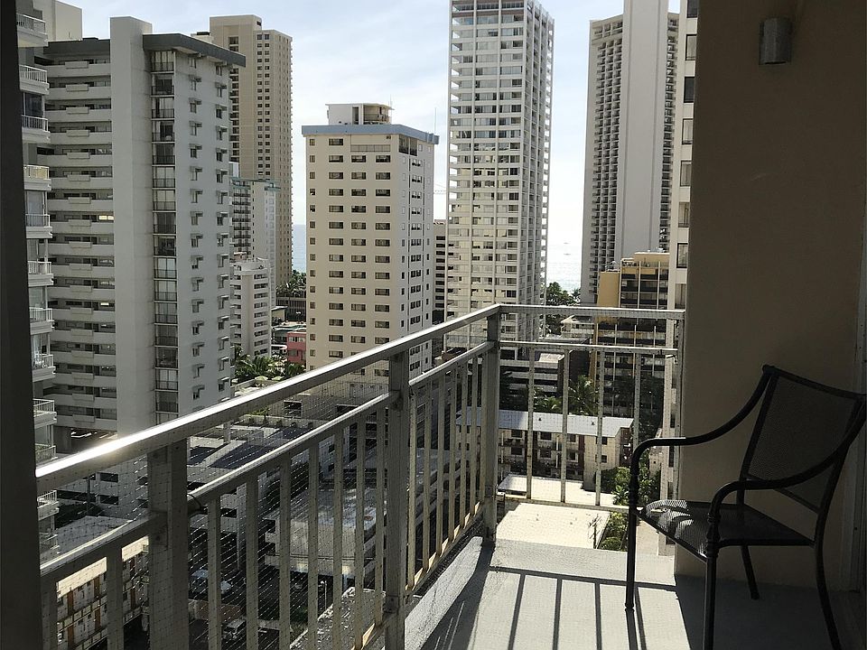 Lanai off living room