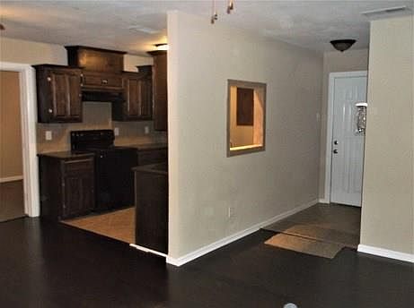 4th image of 1605 Parkhaven St