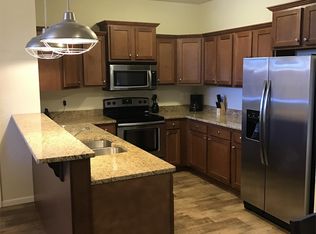 1900 N Severance St APT 4, Hutchinson, KS 67502