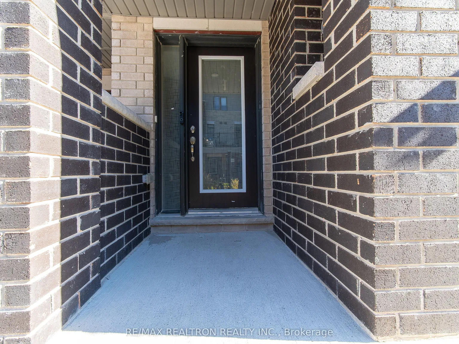 3 bed, $2,950 — Photo 3