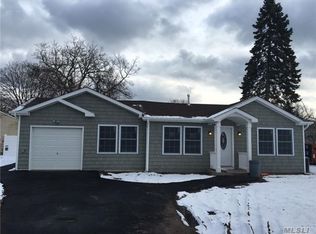 22 E Cherry St, Central Islip, NY 11722