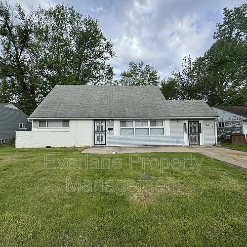 4030 N Catherwood Ave #1 Photo 1