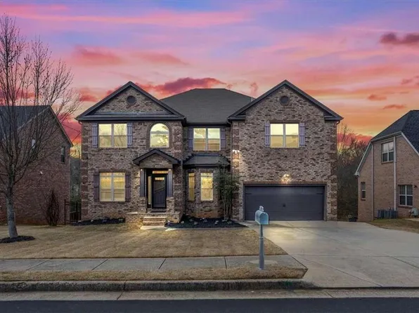 6157 Florence Dr, Morrow, GA 30260