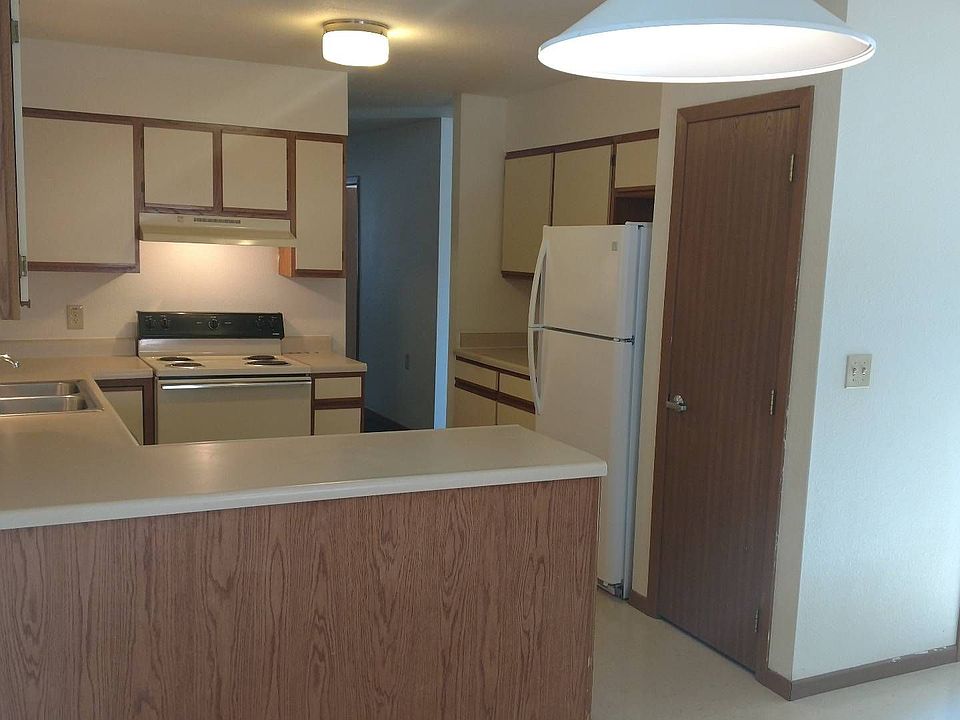 Eastern Townhomes 1500 E 6th St Pratt KS Zillow