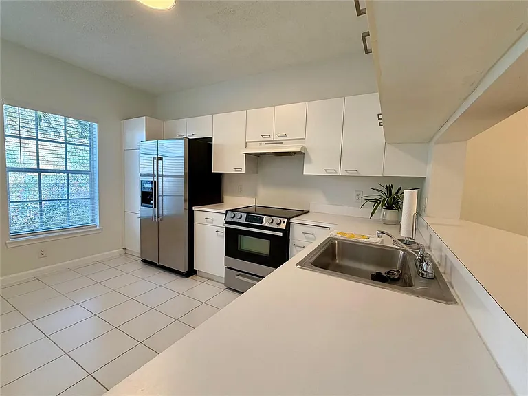 9914 NW 56th Pl — Photo 13