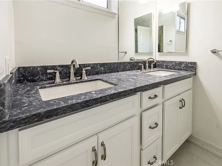 25145 Daisy Ave — Photo 16