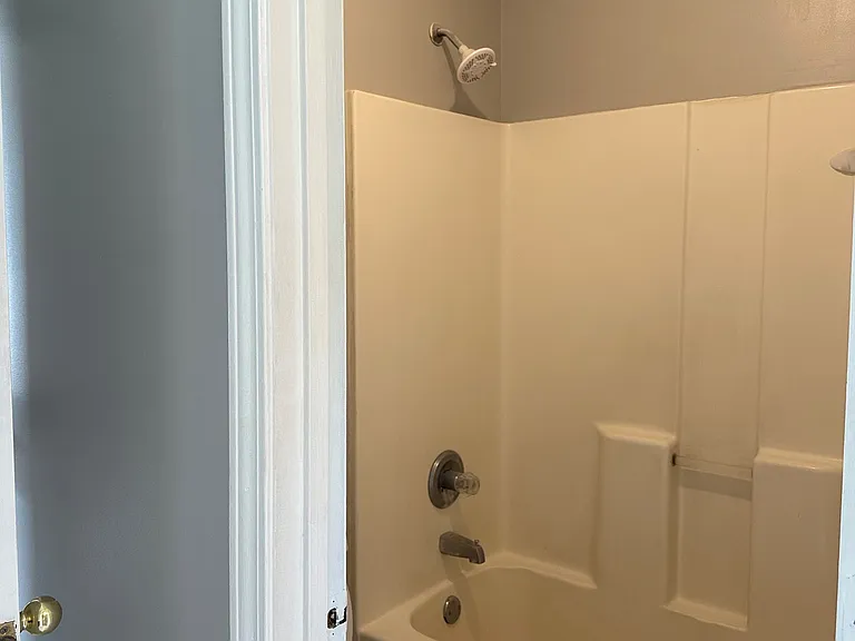 2056 Tynewood Dr — Photo 12