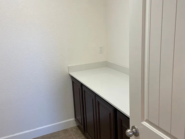 931 Willow Bridge Dr — Photo 27