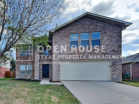 2nd image of 2524 Red Oak Dr