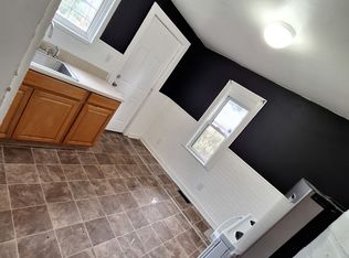 38B Collins St, Springfield, MA 01109