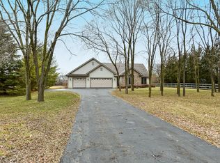 2722 Airline Rd, Racine, WI 53406