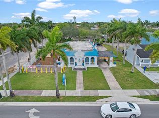 906 N Krome Ave, Homestead, FL 33030
