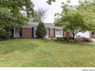 57 Pinehurst Dr, Springfield, IL 62704