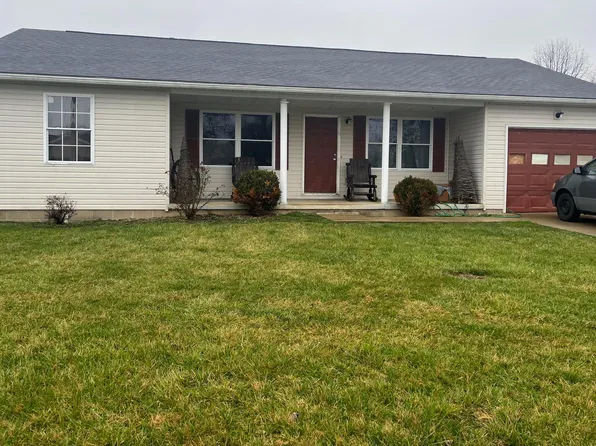 140 McDowell St, Bloomingburg, OH 43106