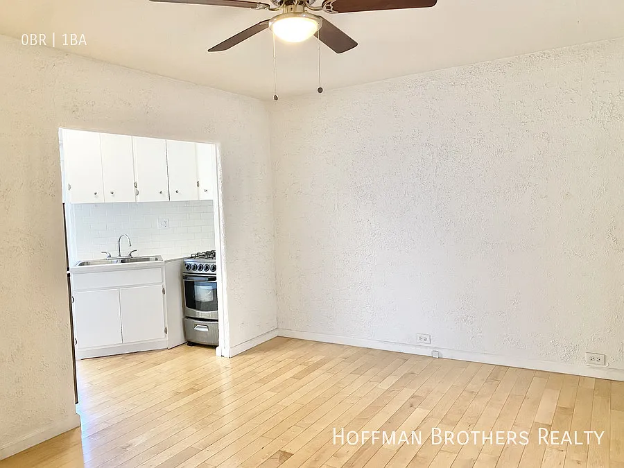 485 S Roxbury Dr Beverly Hills, CA 90212 — Photo 1