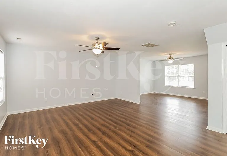 16315 Circlegreen Dr — Photo 4
