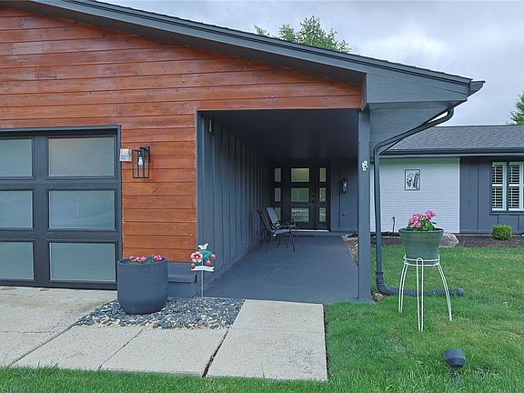 4th image of 8910 Spring Run Ln