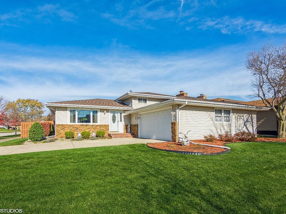 1st image of 9356 Idlewild Dr