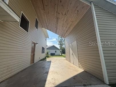 3rd image of 3949 Lothair Ave