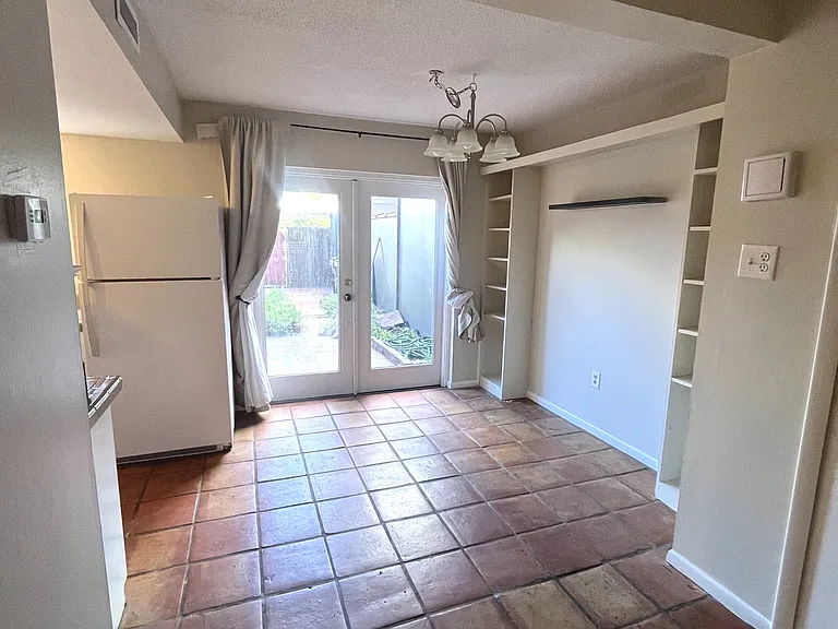 3104 Harrison Ave #E32 — Photo 5