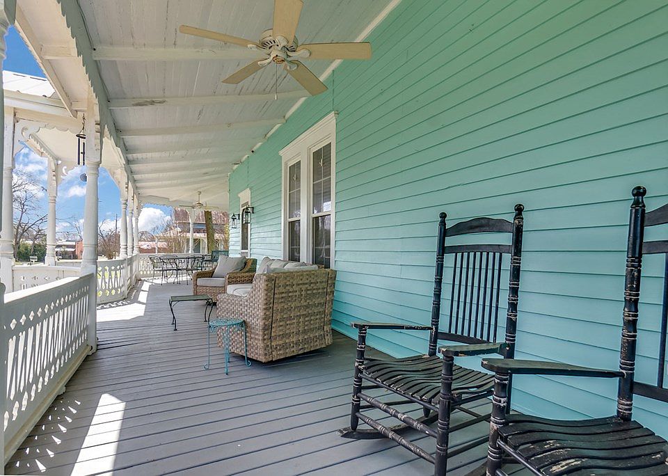 7th image of this home