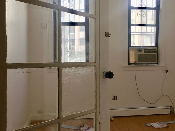 2nd image of 421 Union Ave #1FL