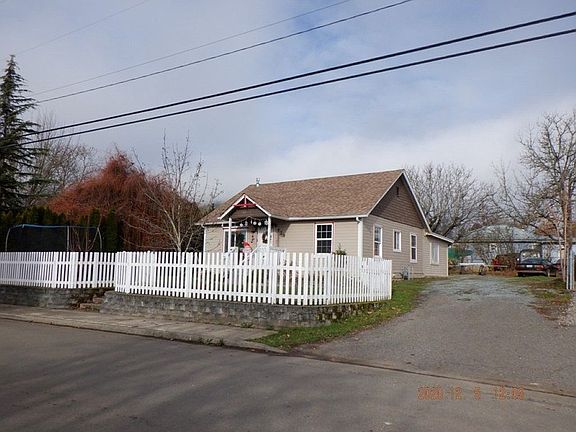 3rd image of 629 NE Johnson St