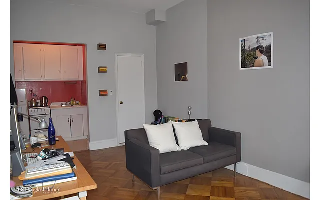 Rented by Douglas Elliman | media 18