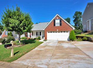 358 Capstone Ln, Spartanburg, SC 29301