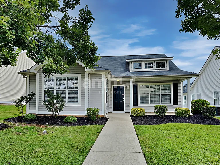 602 Fairgreen Trl — Photo 1