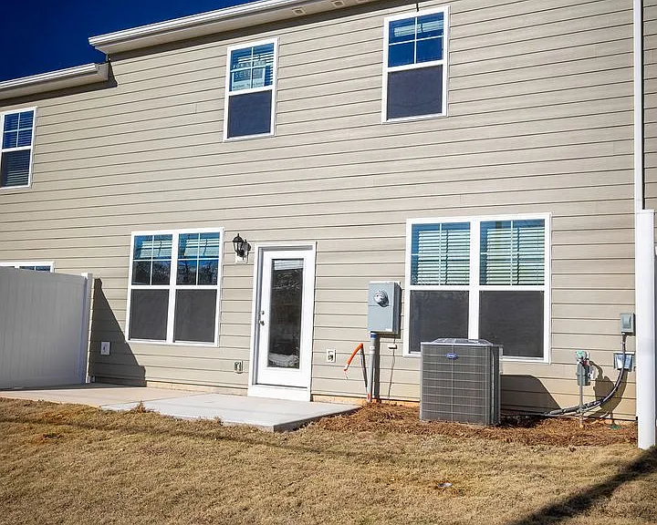 4160 Steel Way — Photo 8