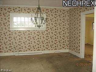 3rd image of 120 North Ave NW