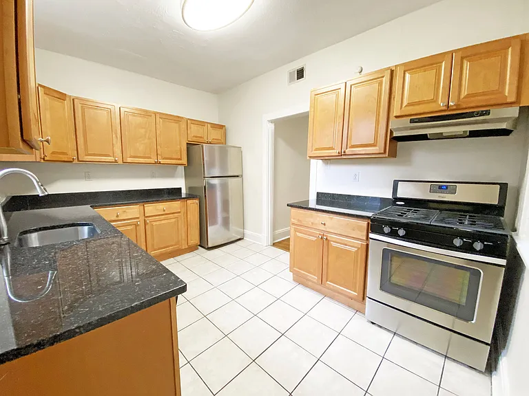 Holden Street Apartments — Photo 11